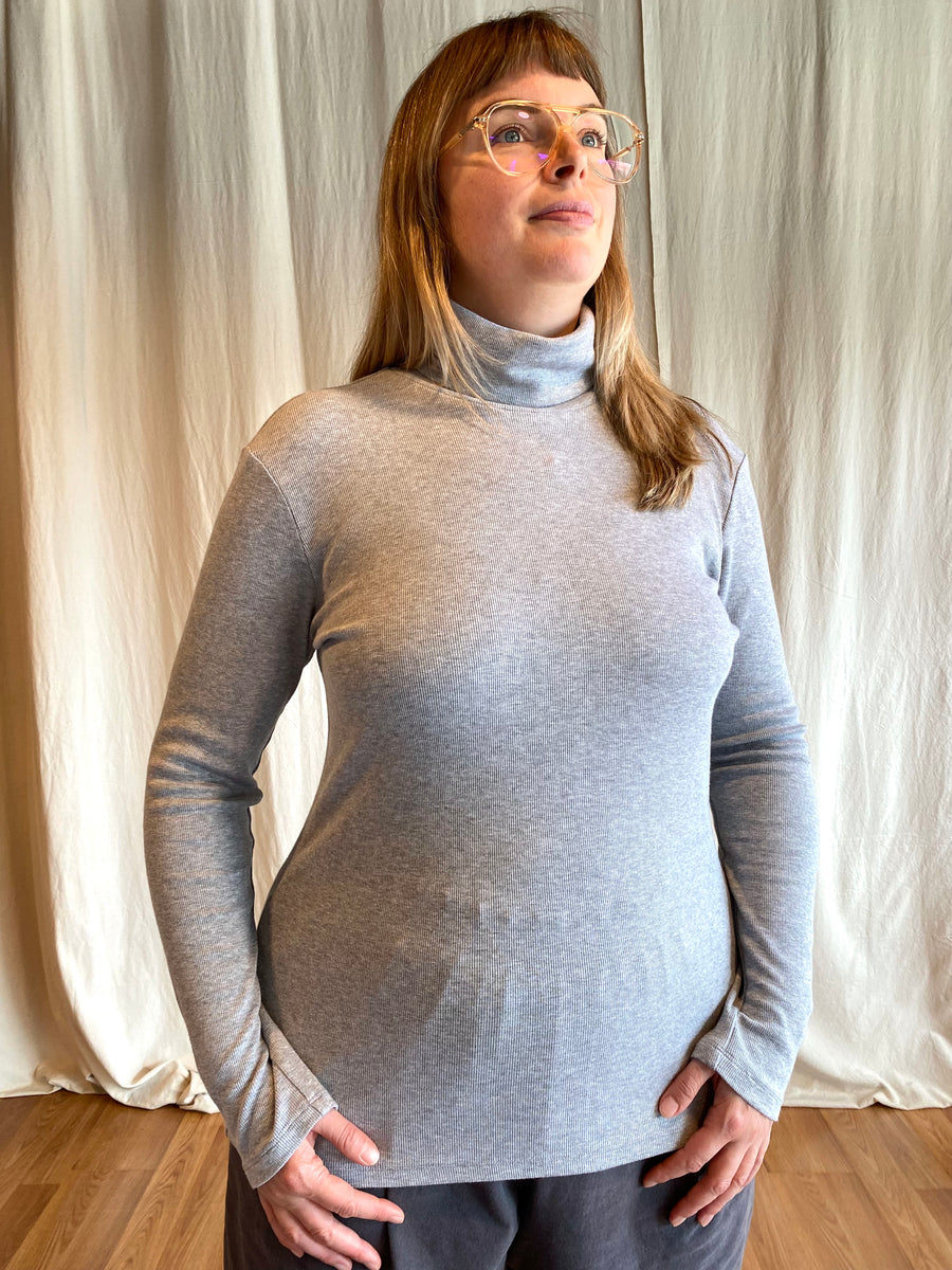 Ribbed Annette Turtleneck