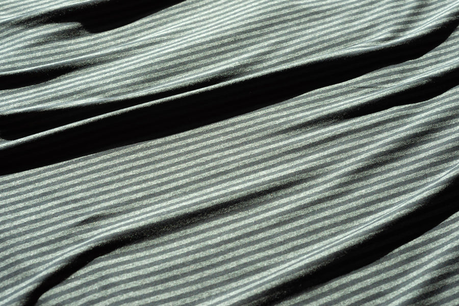 Sleeveless Mockneck